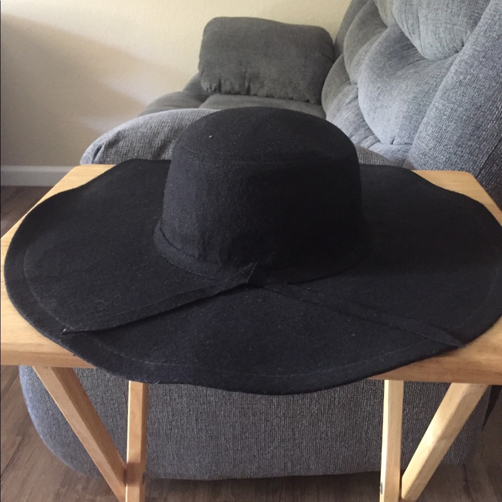 Black Sun Hat
